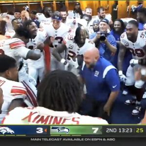 Saquon Barkley was LOVING the postgame dance moves from Coach Daboll 🕺 😭