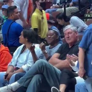 Isiah Thomas 🤝 Bill Laimbeer at the WNBA Finals