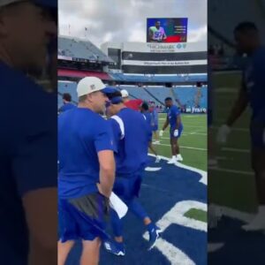 Josh Allen and Stefon Diggs got this handshake down to a science 🧪