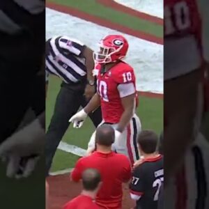 Georgia's Brett Thorson with the PUNT OF THE YEAR 🤯 #shorts