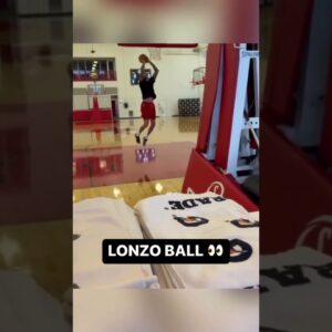 Lonzo making progress in his recovery ðŸ’ª